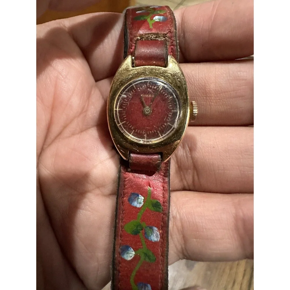 WORKING* Timex Rare Vintage Watch Red & Gold Dial Mechanical Watch With Red Band